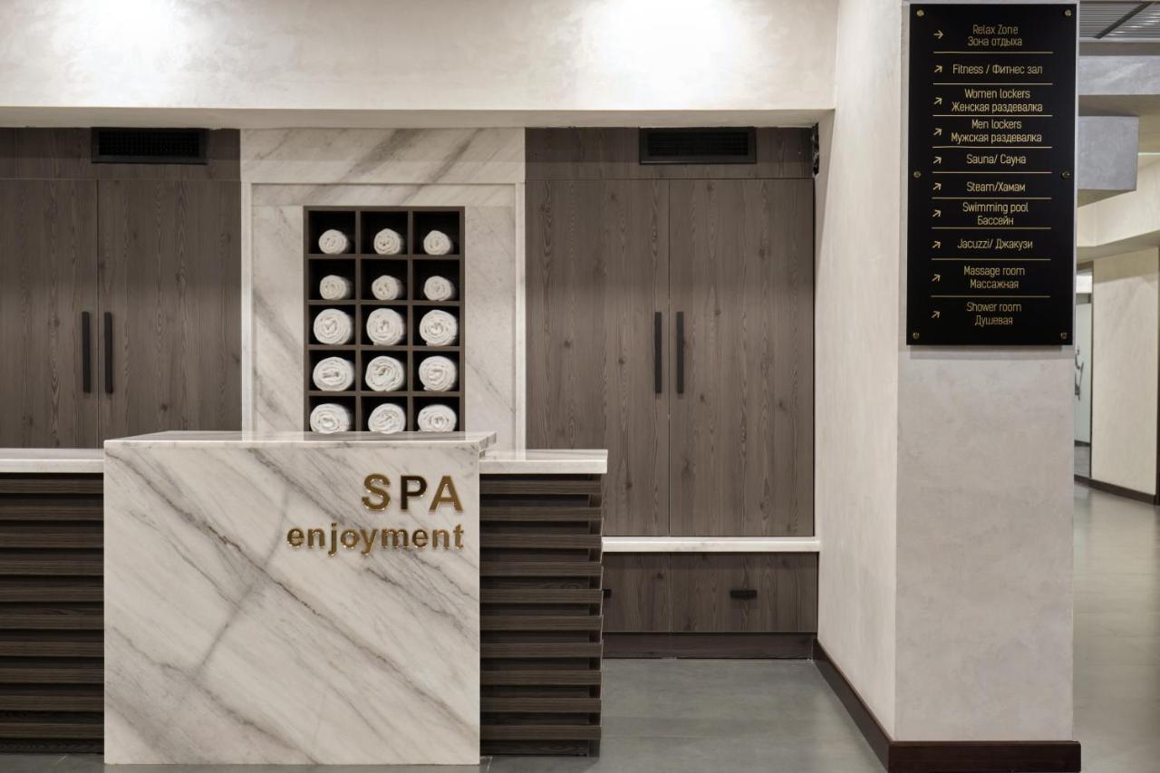 Wyndham Garden Tashkent Hotel Buitenkant foto